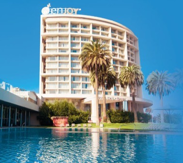 Hotel Casino Enjoy Coquimbo, resort con piscina y palmeras